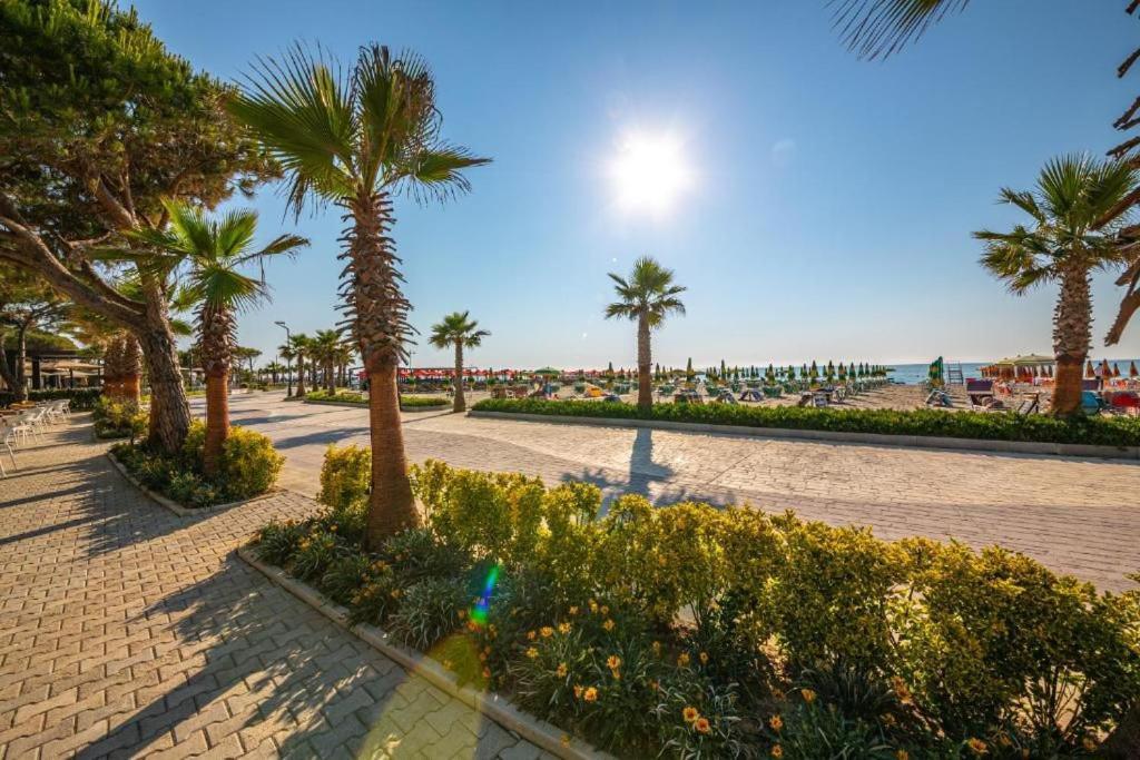 The Bungalow'S Golem  Dış mekan fotoğraf